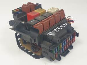 CAJA RELES / FUSIBLES 3S5T14401 FORD KA (CCQ) Autodesguaces Alicante
