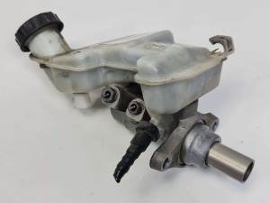 BOMBA FRENO 03350884941 FORD FIESTA (CBK) Autodesguaces Alicante