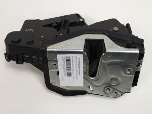CERRADURA PUERTA TRASERA IZQUIERDA BMW SERIE 3 BERLINA (E46) Autodesguaces Alicante