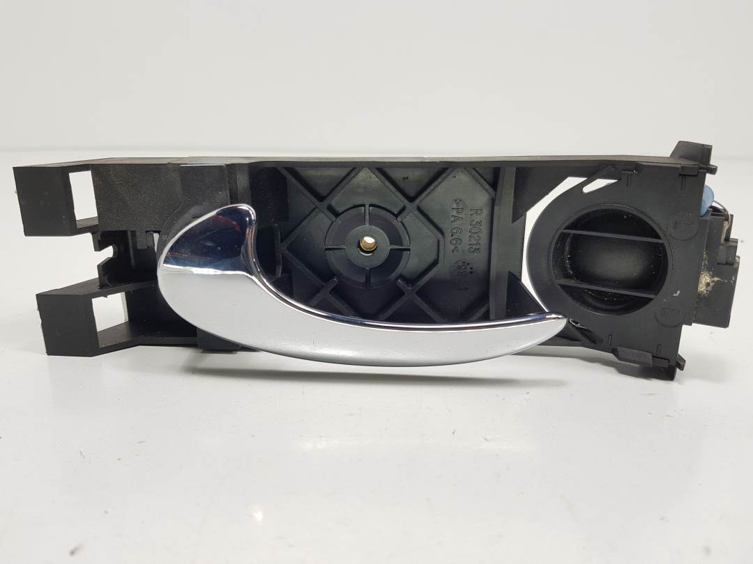 Rear left interior door handle - JAGUAR - XJ