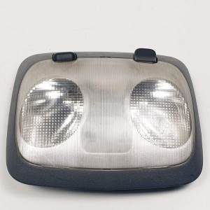 LUZ INTERIOR F17B13776ADW FORD EXPLORER Autodesguaces Alicante