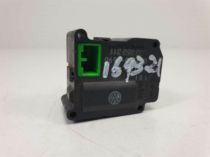 MOTOR APERTURA TRAMPILLAS CLIMATIZADOR 3D0959311 BENTLEY CONTINENTAL GT Autodesguaces Alicante
