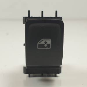 MANDO ELEVALUNAS TRASERO DERECHO 5G0959855P SEAT ARONA Autodesguaces Alicante