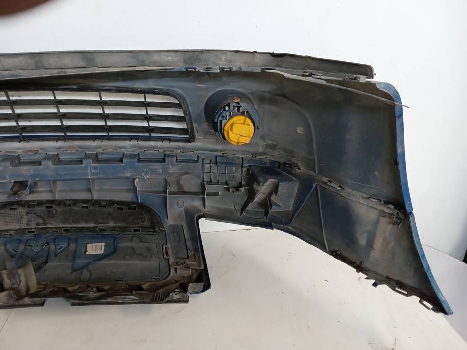 PARAGOLPES DELANTERO