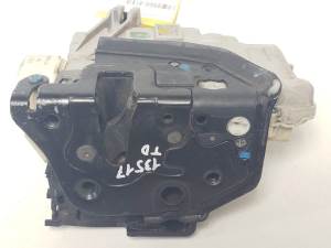 CERRADURA PUERTA TRASERA DERECHA 3C4879016D AUDI Q7 (4L) Autodesguaces Alicante