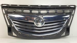 REJILLA DELANTERA 13267758 OPEL MERIVA B Autodesguaces Alicante