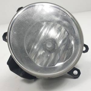 FARO ANTINIEBLA IZQUIERDO TOYOTA PRIUS (ZVW30) Autodesguaces Alicante