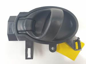 MANETA INTERIOR DELANTERA IZQUIERDA NISSAN MICRA (K13) Autodesguaces Alicante