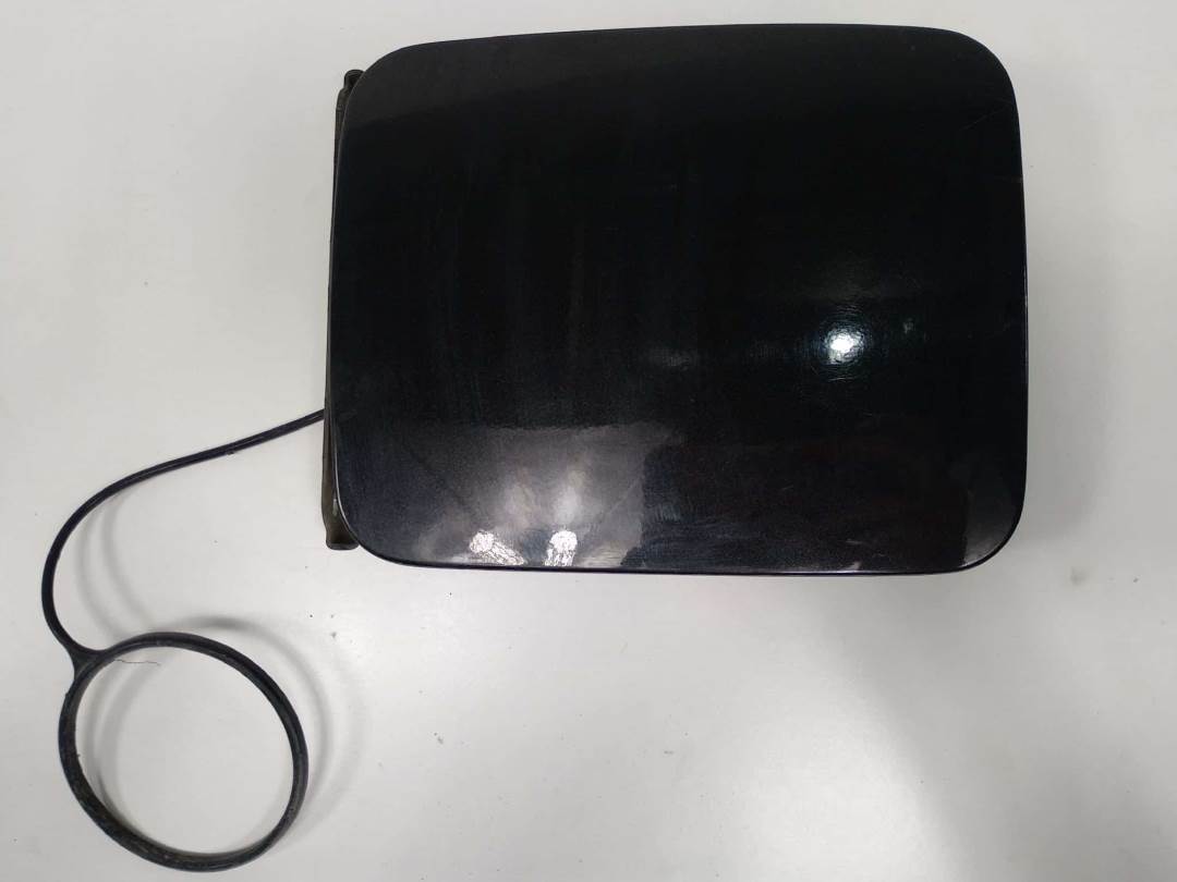 TAPA EXTERIOR COMBUSTIBLE - NISSAN - ALMERA (N16/E)