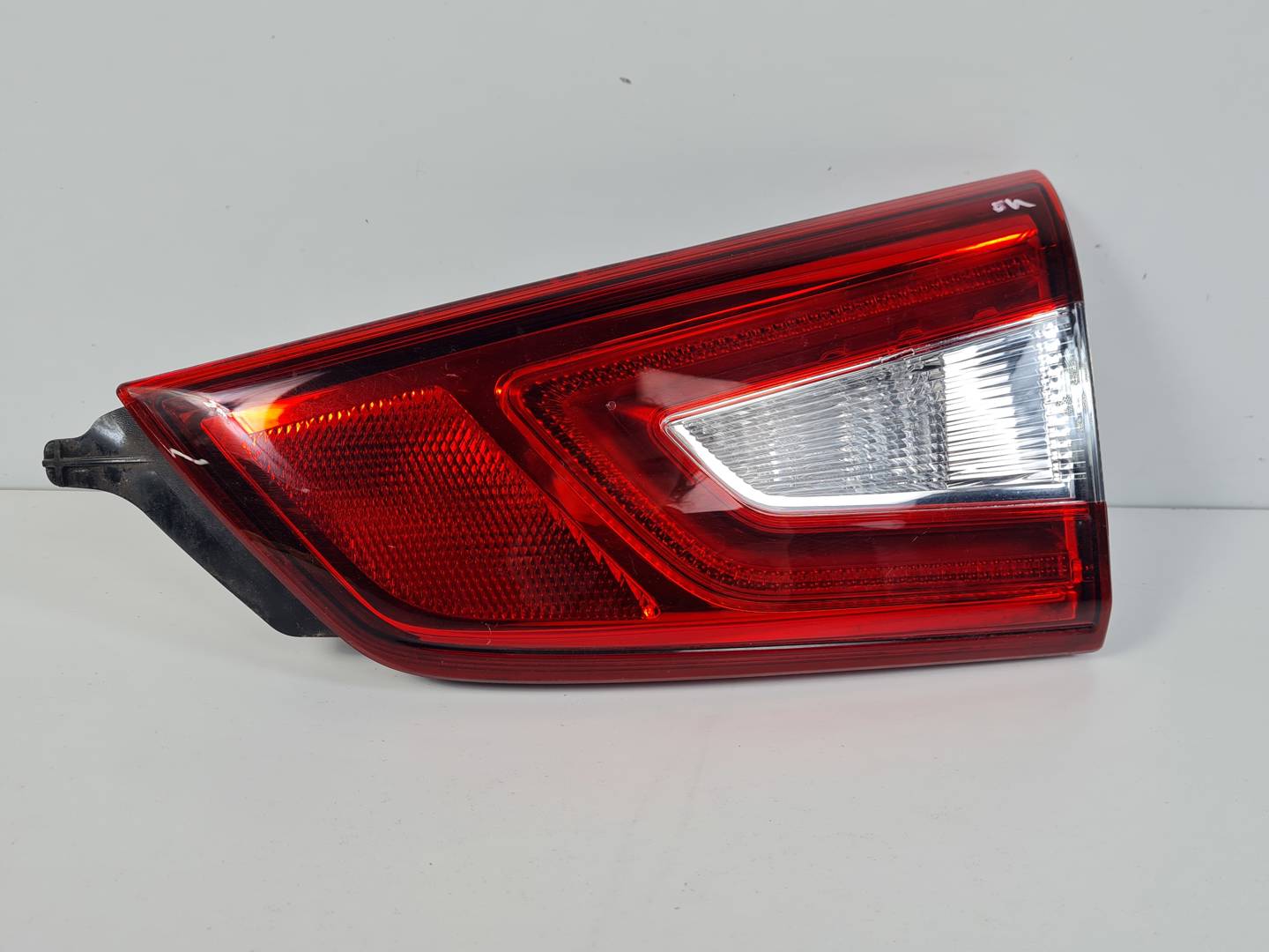 PILOTO TRASERO DERECHO INTERIOR - 265504EA5B - NISSAN - QASHQAI (J11)