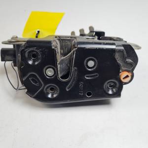 CERRADURA PUERTA LATERAL DERECHA A6397300535 MERCEDES VITO (W639) COMBI 06.2003 -> Autodesguaces Alicante