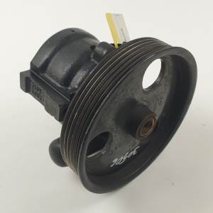 BOMBA DIRECCION 8200575303 RENAULT KANGOO (F/KC) Autodesguaces Alicante