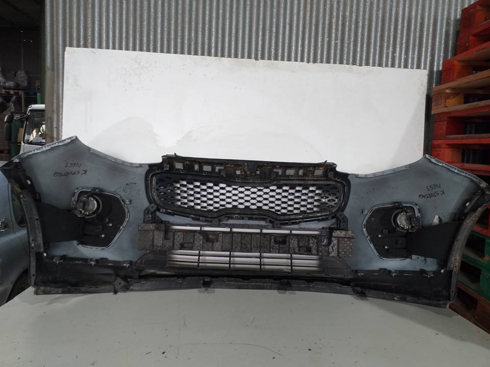 PARAGOLPES DELANTERO