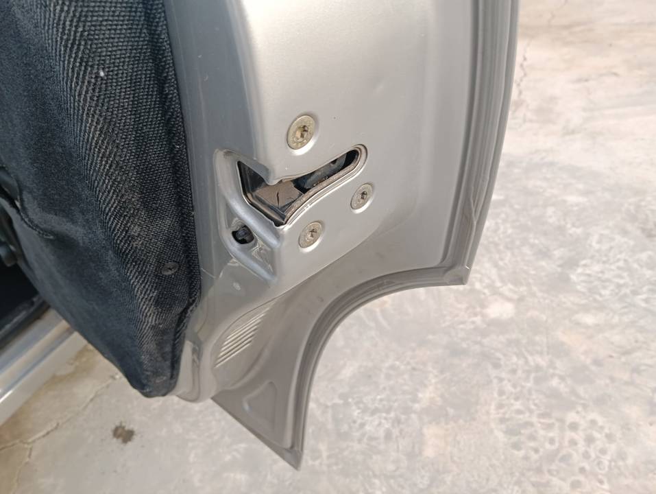 CERRADURA PUERTA TRASERA DERECHA