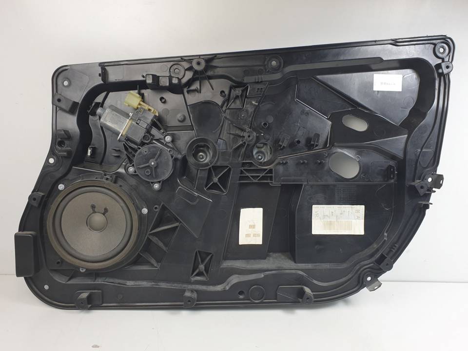 ELEVALUNAS DELANTERO DERECHO 8A61A045H16AG FORD FIESTA (CB1) Autodesguaces Alicante