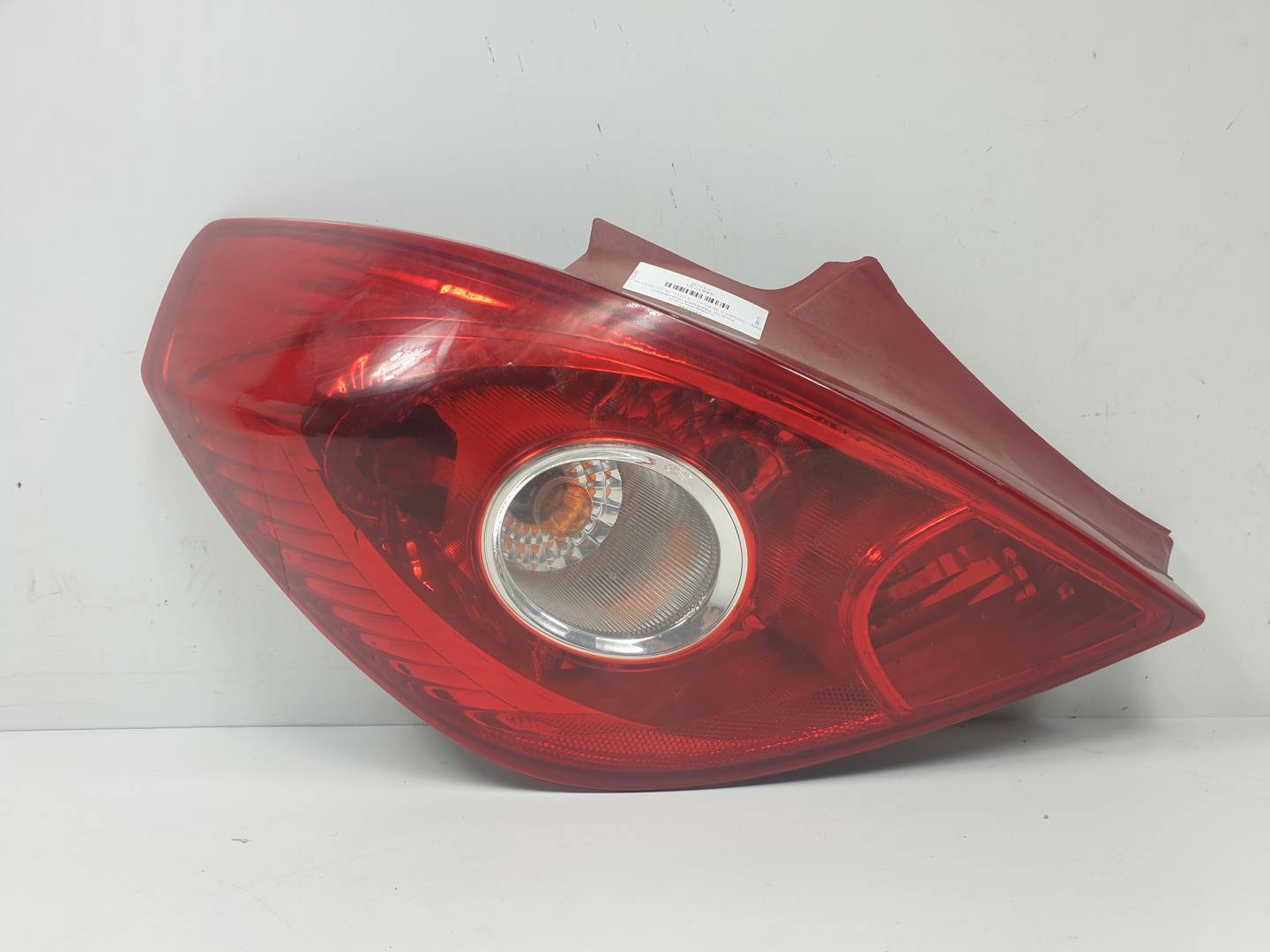 PILOTO TRASERO IZQUIERDO - 11B430B - OPEL - CORSA D