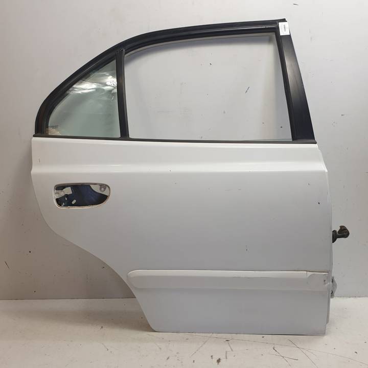 PUERTA TRASERA DERECHA HYUNDAI ACCENT (LC) Autodesguaces Alicante