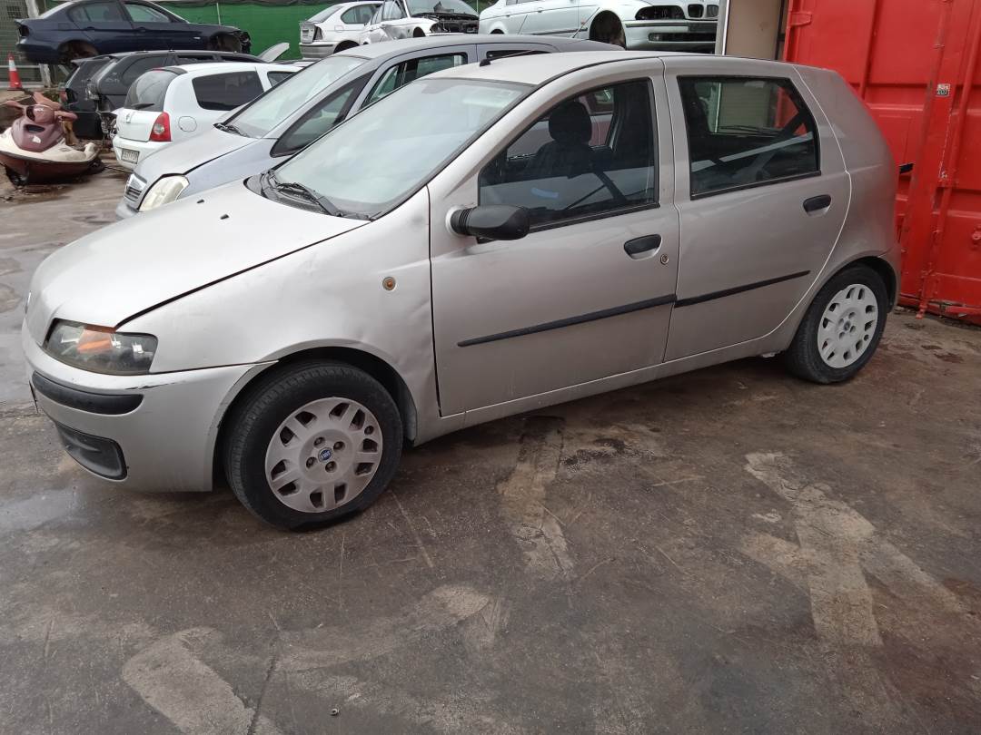 FIAT PUNTO BERLINA (188) (1999 - 2002)