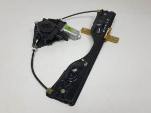 ELEVALUNAS TRASERO DERECHO 931403103 JEEP CHEROKEE (KL) Autodesguaces Alicante