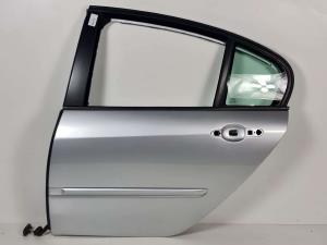 PUERTA TRASERA IZQUIERDA RENAULT LAGUNA III Autodesguaces Alicante