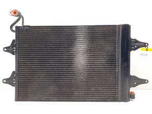 CONDENSADOR / RADIADOR AIRE ACONDICIONADO 710190280F01 VOLKSWAGEN POLO (9N1) Autodesguaces Alicante
