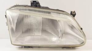 FARO DERECHO 7700831463M RENAULT MEGANE I CLASSIC (LA0) Autodesguaces Alicante