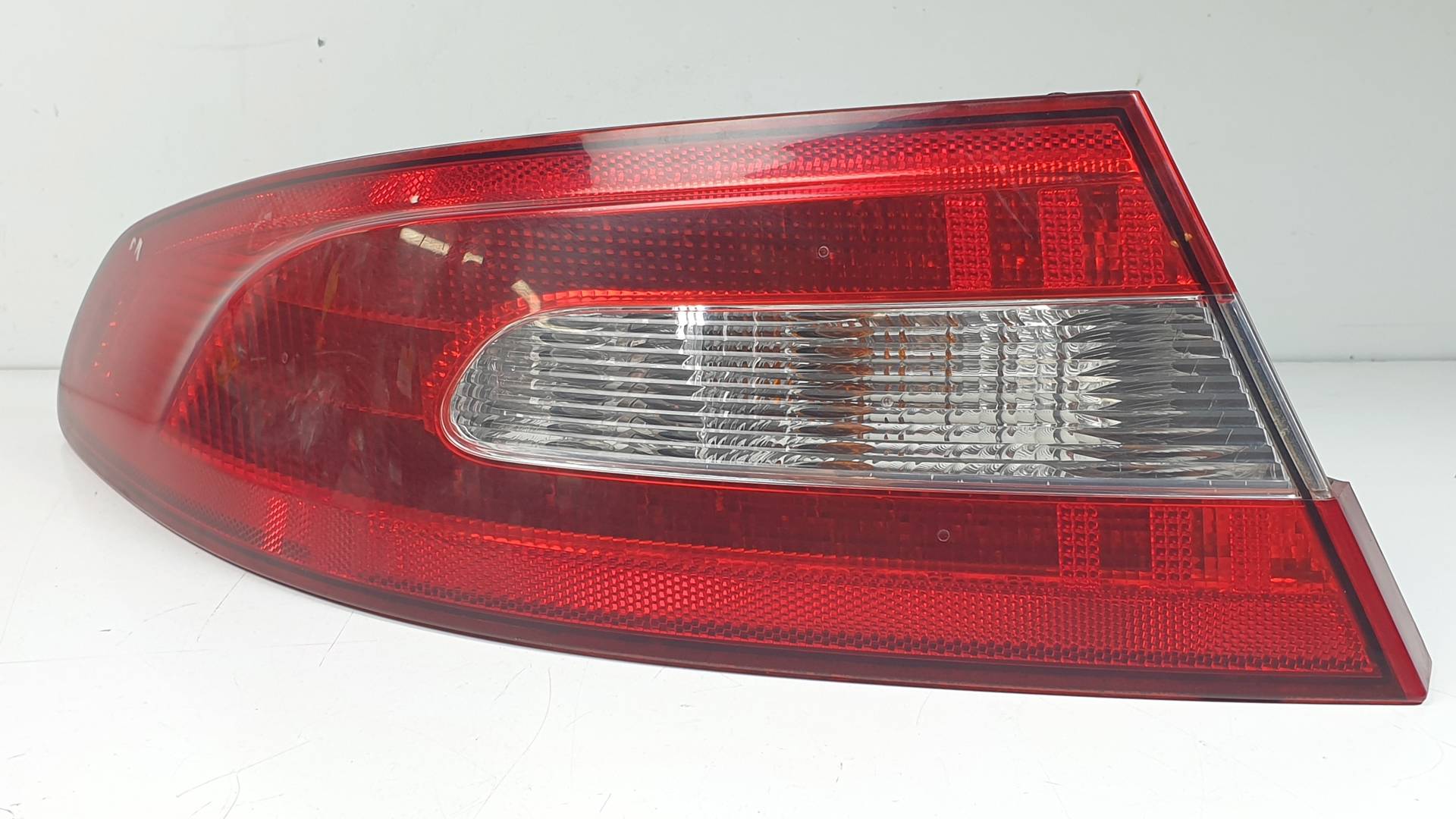 Rear left tail light - 8X2313405BD - JAGUAR - XF (X250)