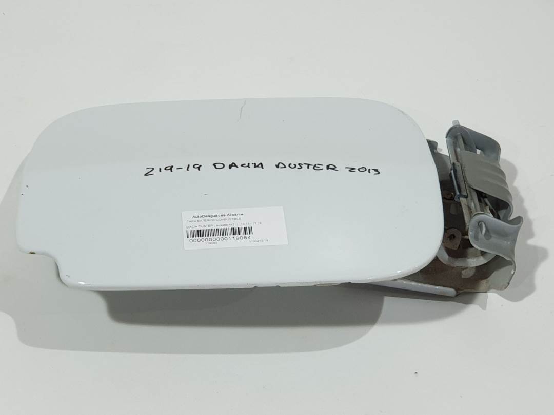 TAPA EXTERIOR COMBUSTIBLE - 684R061A - DACIA - DUSTER
