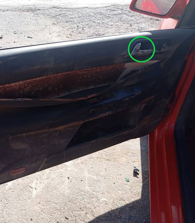 MANETA INTERIOR DELANTERA IZQUIERDA