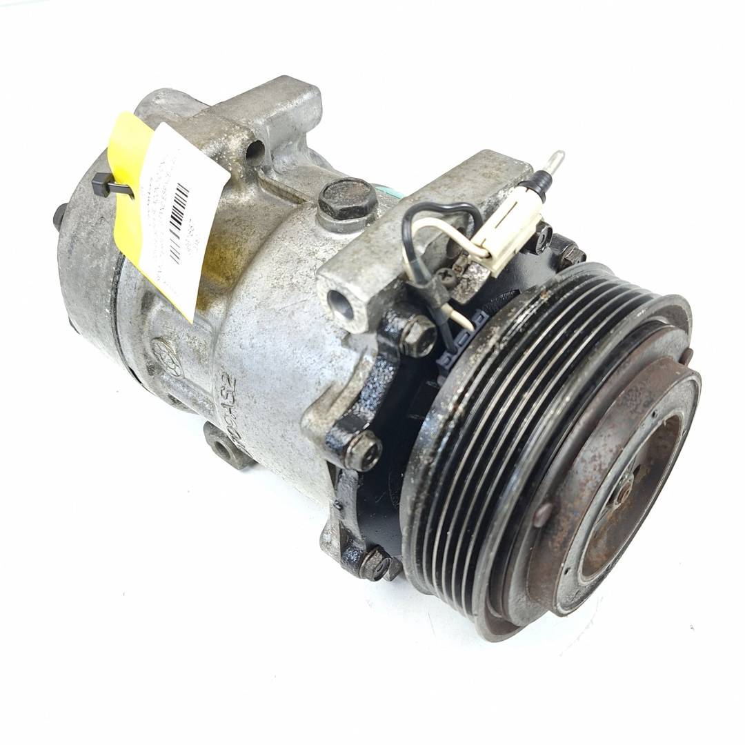 Compresseur de climatisation - 7700111289 - RENAULT - ESPACE / GRAND ESPACE (JE0)