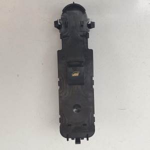 MANDO ELEVALUNAS DELANTERO DERECHO 96661102XT PEUGEOT 508 SW Autodesguaces Alicante