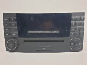 SISTEMA AUDIO / RADIO CD A2118702889 MERCEDES CLASE E (W211) BERLINA Autodesguaces Alicante