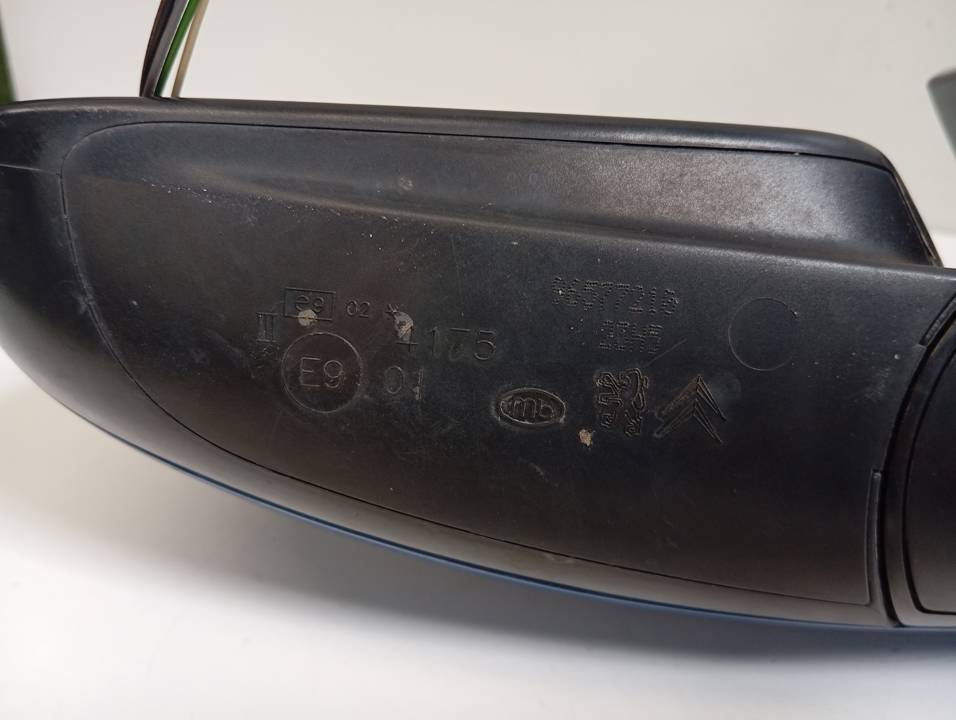 RETROVISOR IZQUIERDO
