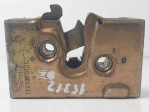 CERRADURA PUERTA DELANTERA IZQUIERDA 172837015C VOLKSWAGEN GOLF I (171/173) Autodesguaces Alicante