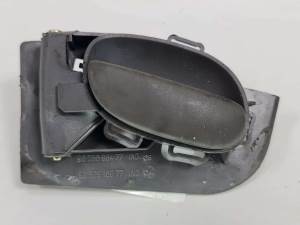 MANETA INTERIOR DELANTERA IZQUIERDA 9623698477 PEUGEOT 206 BERLINA Autodesguaces Alicante