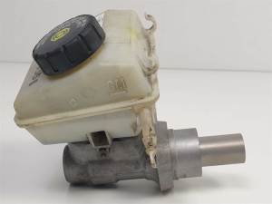 BOMBA FRENO 32067271 OPEL ZAFIRA B Autodesguaces Alicante