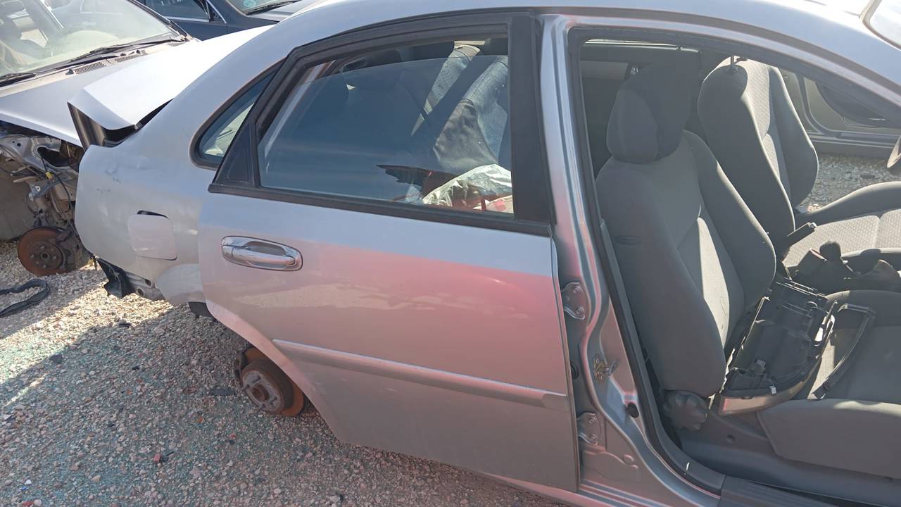 CERRADURA PUERTA TRASERA DERECHA