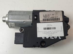 MOTOR TECHO ELECTRICO 1712762B JEEP CHEROKEE (KJ) Autodesguaces Alicante