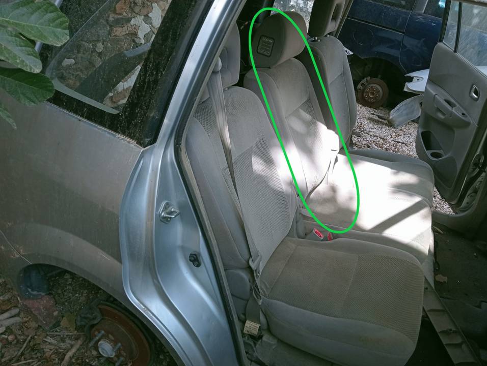 ASIENTO TRASERO MEDIO