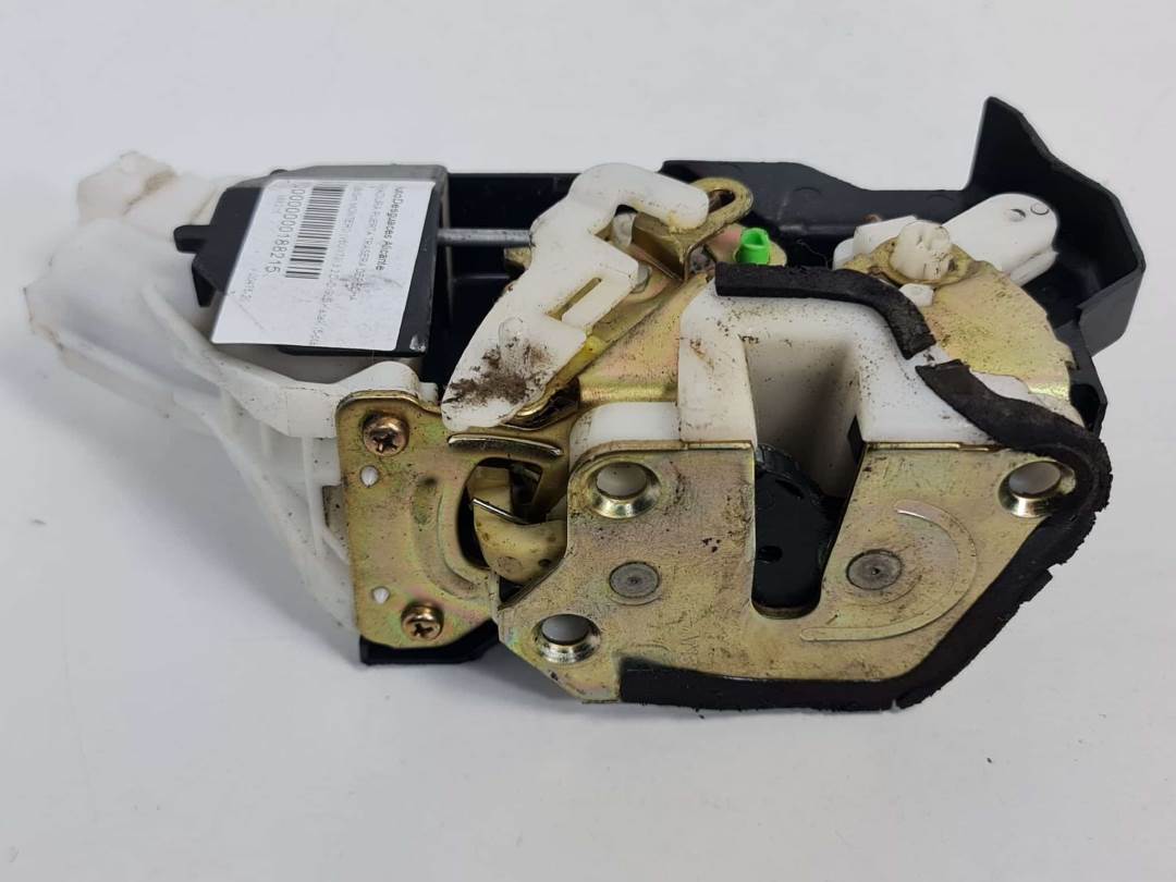 CERRADURA PUERTA TRASERA DERECHA - MITSUBISHI - MONTERO (V60/V70)