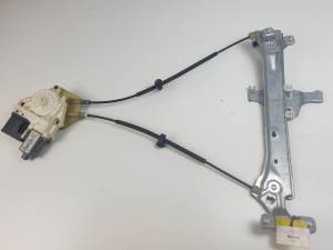 ELEVALUNAS TRASERO IZQUIERDO 827310185R RENAULT MEGANE III SPORT TOURER Autodesguaces Alicante