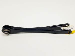 BRAZO SUSPENSION SUPERIOR TRASERO IZQUIERDO 679252504 BMW SERIE 1 LIM. (F20/F21) Autodesguaces Alicante