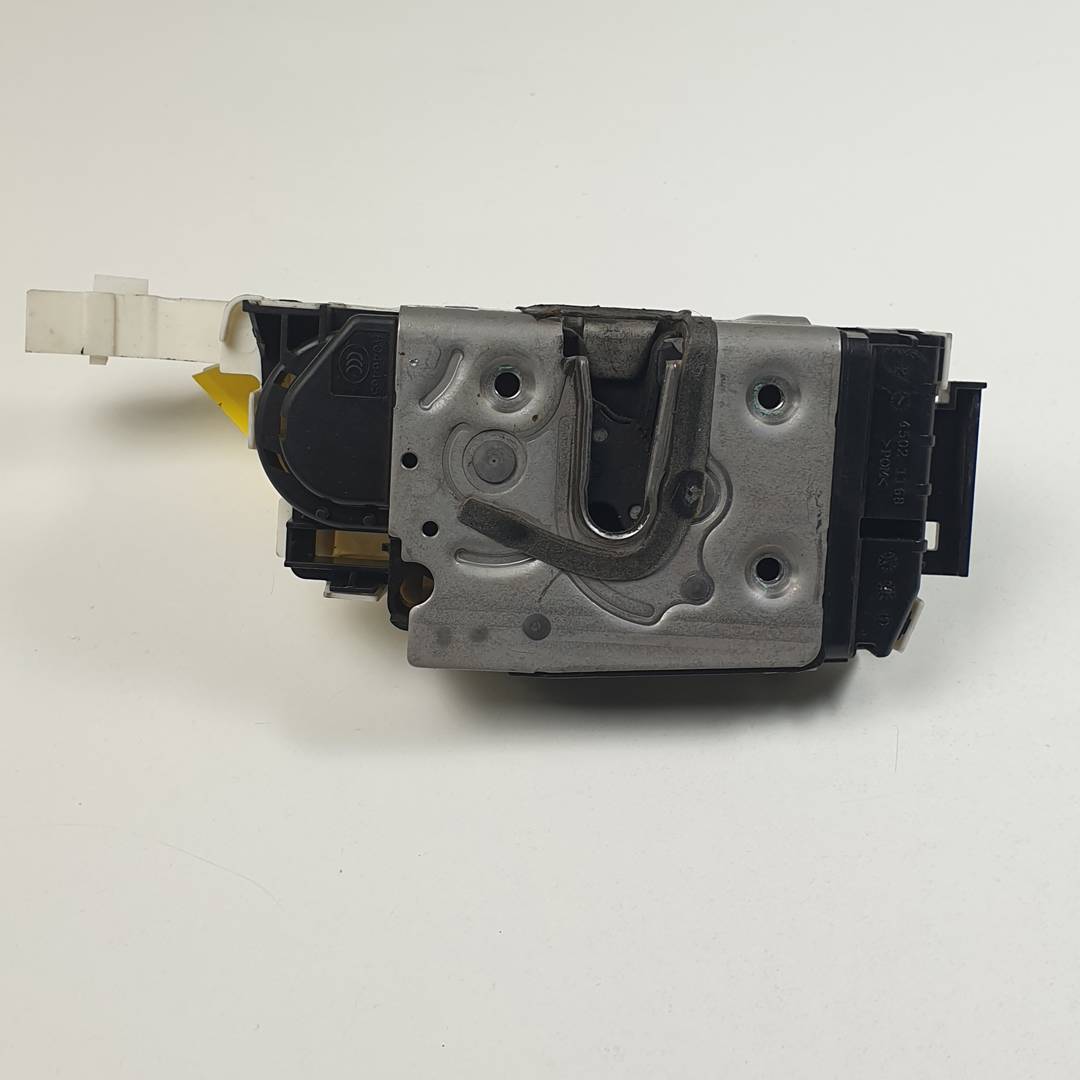 CERRADURA PUERTA DELANTERA DERECHA - A9077200300 - MERCEDES - SPRINTER III (W910)