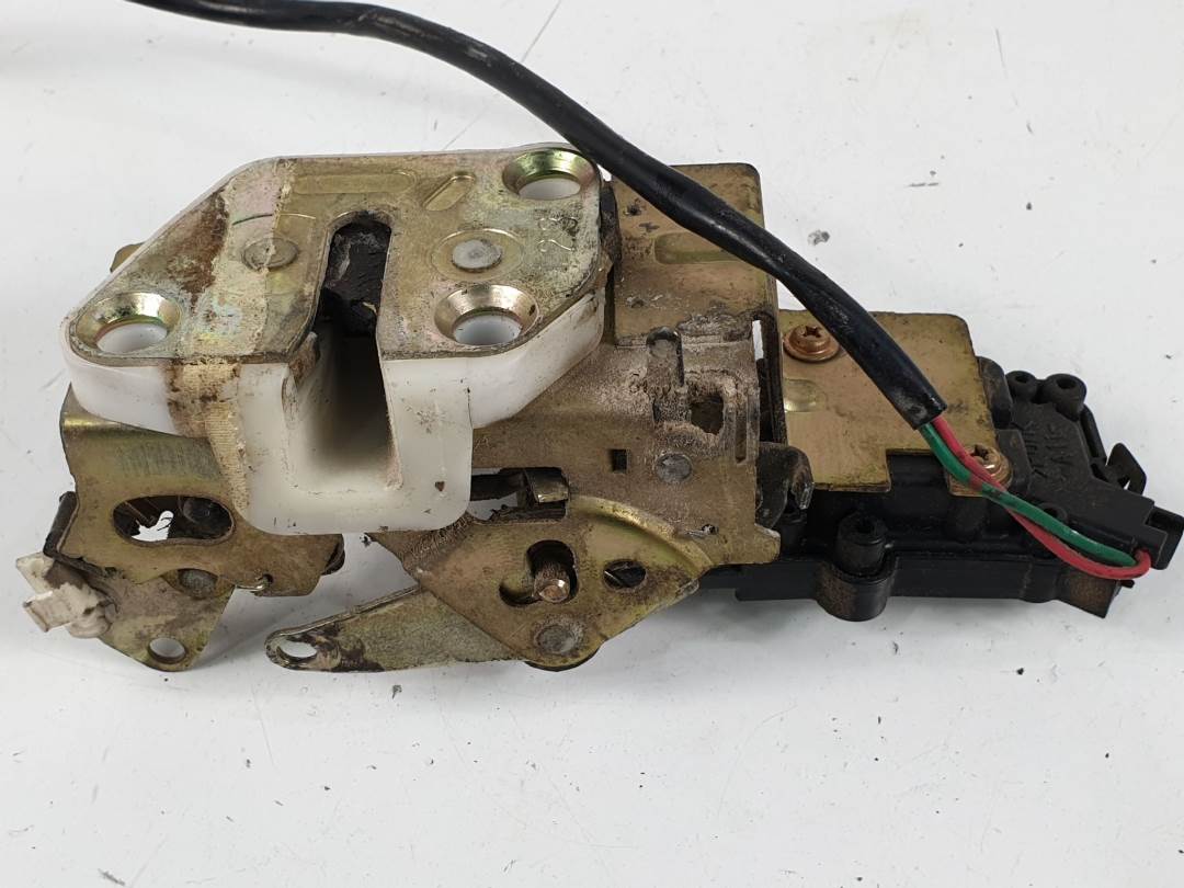 CERRADURA PUERTA TRASERA DERECHA - MAZDA - DEMIO (DW)