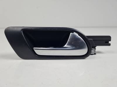 MANETA INTERIOR TRASERA DERECHA 1K5837114 VOLKSWAGEN JETTA (1K2) Autodesguaces Alicante