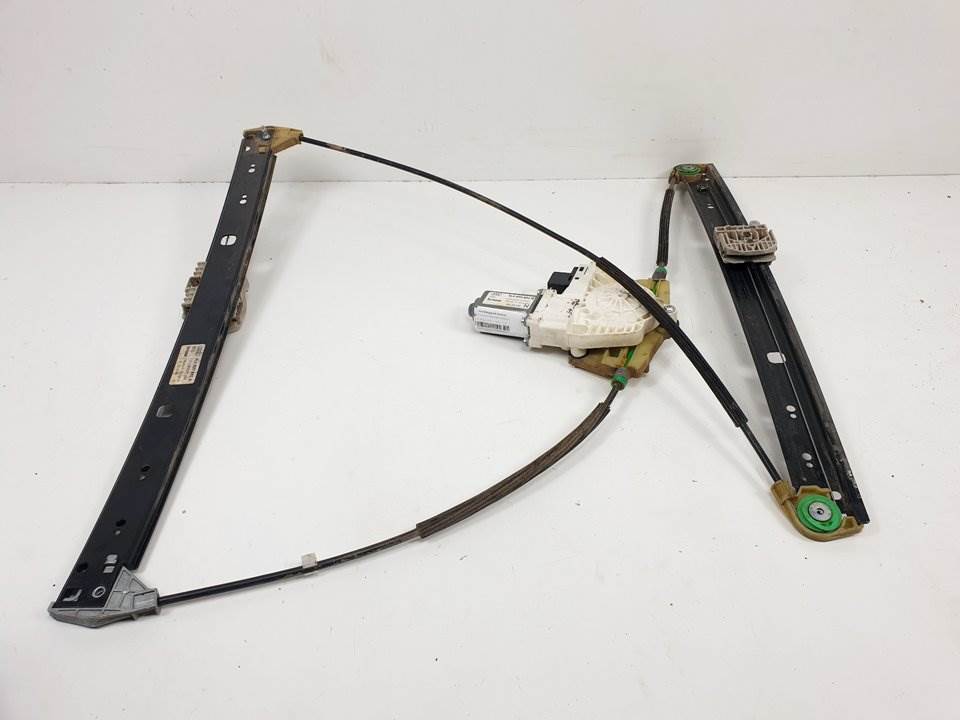 ELEVALUNAS DELANTERO DERECHO - 4L0959802B - AUDI - Q7 (4L)