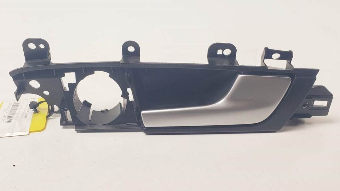 MANETA INTERIOR TRASERA DERECHA - 8P4839020 - AUDI - A3 SPORTBACK (8P)