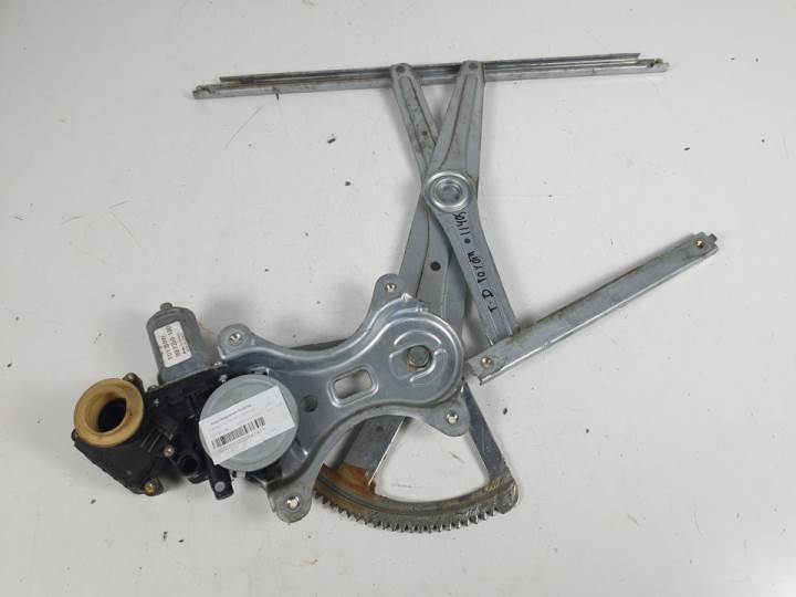 ELEVALUNAS TRASERO DERECHO 698300F020 TOYOTA COROLLA VERSO (R1) Autodesguaces Alicante