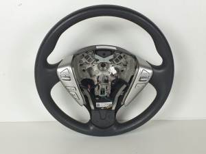 VOLANTE 484303VW1C NISSAN NOTE Autodesguaces Alicante