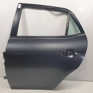 PUERTA TRASERA IZQUIERDA TOYOTA AURIS (E150) Autodesguaces Alicante